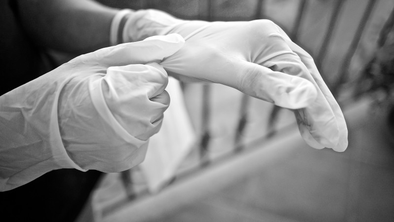 Einmalhandschuhe zum Hände schützen