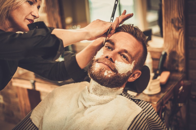 Sanft Bart rasieren ohne Hautreizungen
