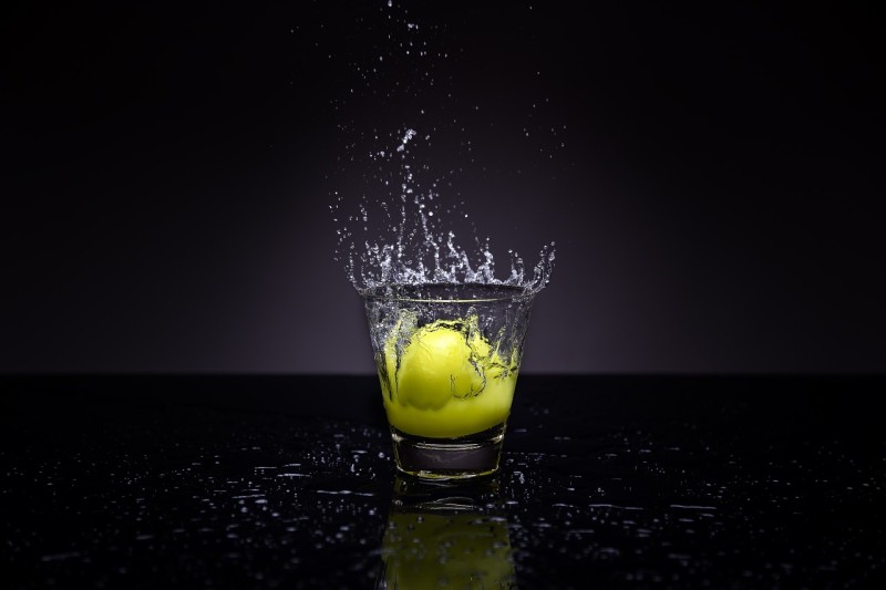 Abwechslung im Wasserglas: günstige Trinkalternativen für jeden Geschmack